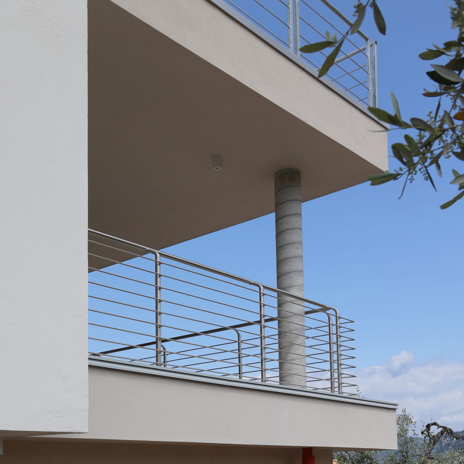 realizzazione-parapetti-in-alluminio-lineaspazio-verona-vicenza